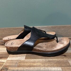 Dansko Black Leather Thong Sandals | EU 41 | Comfort Footbed